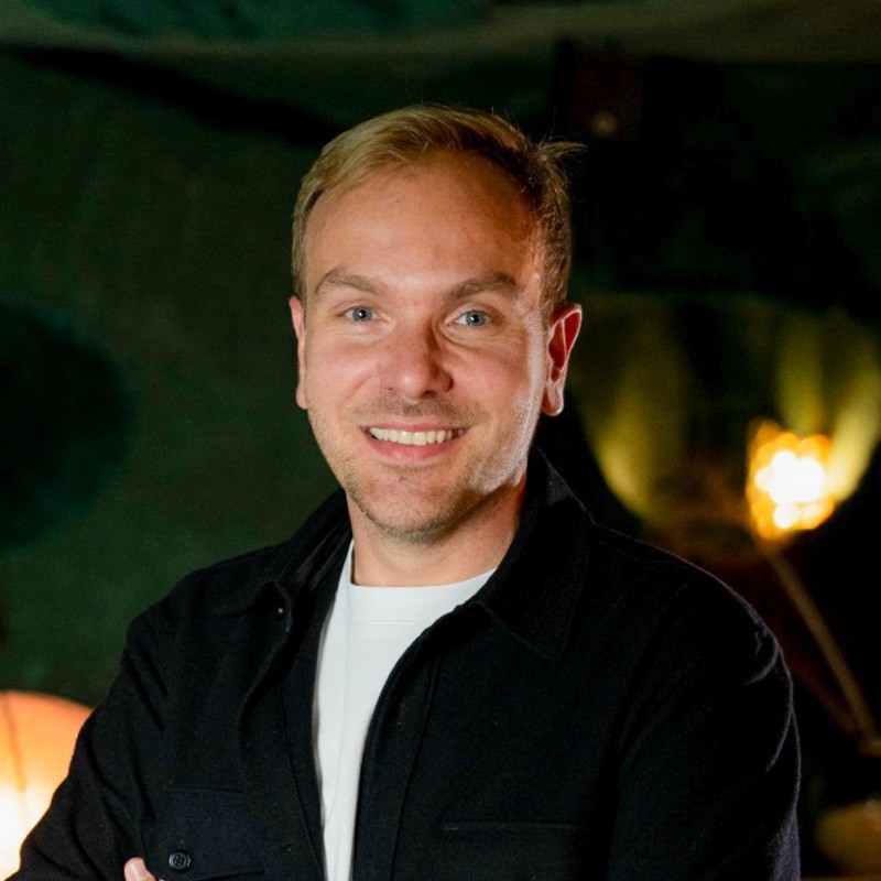 Headshot of Jan Deruyck
